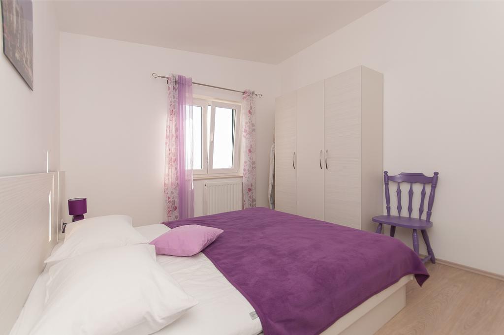 Apartment Lelas Omiš Εξωτερικό φωτογραφία