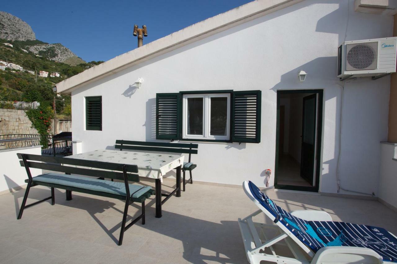 Apartment Lelas Omiš Εξωτερικό φωτογραφία