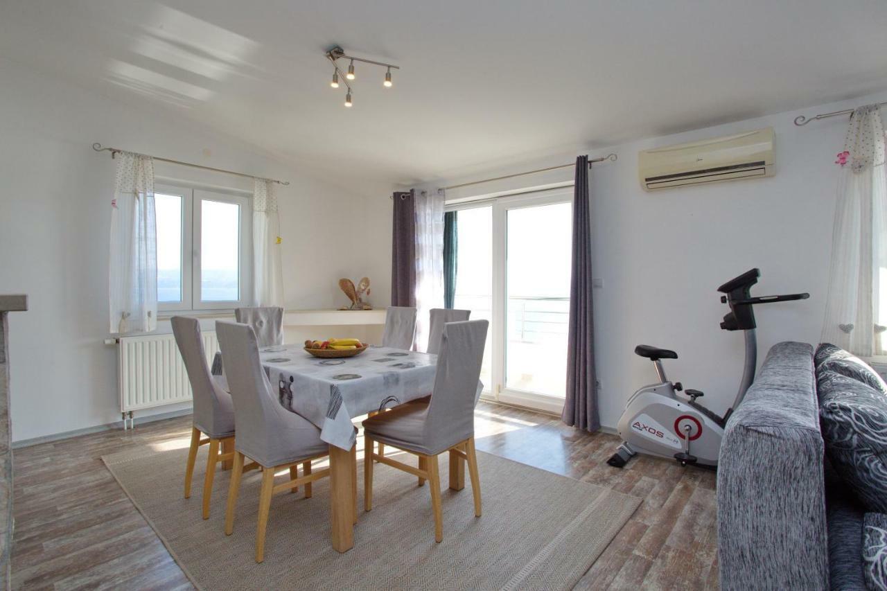 Apartment Lelas Omiš Εξωτερικό φωτογραφία